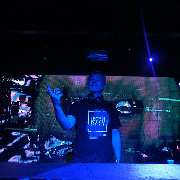 Пригласить на мероприятие артиста Cubetonic (Антон Соковых)