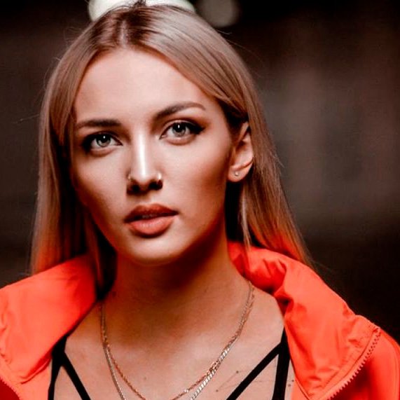 Заказать артиста Mary Gu (Мэри Гу). Букинг звезд